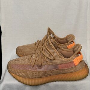 Yeezy 350 V2 Clay’s